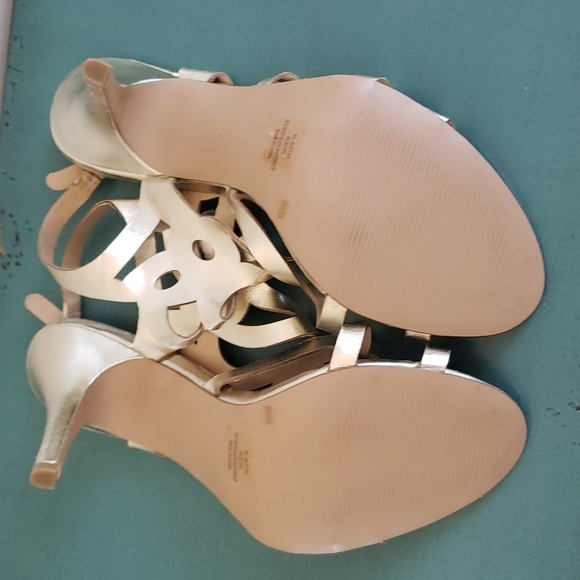 BCBG Gold High Heel Sandals Size 9.5 - Picture 3 of 3
